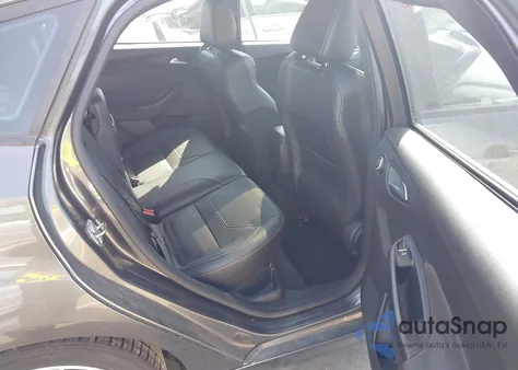 2016 Ford Focus St from USA, damaged, VIN 1FADP3L94GL241194